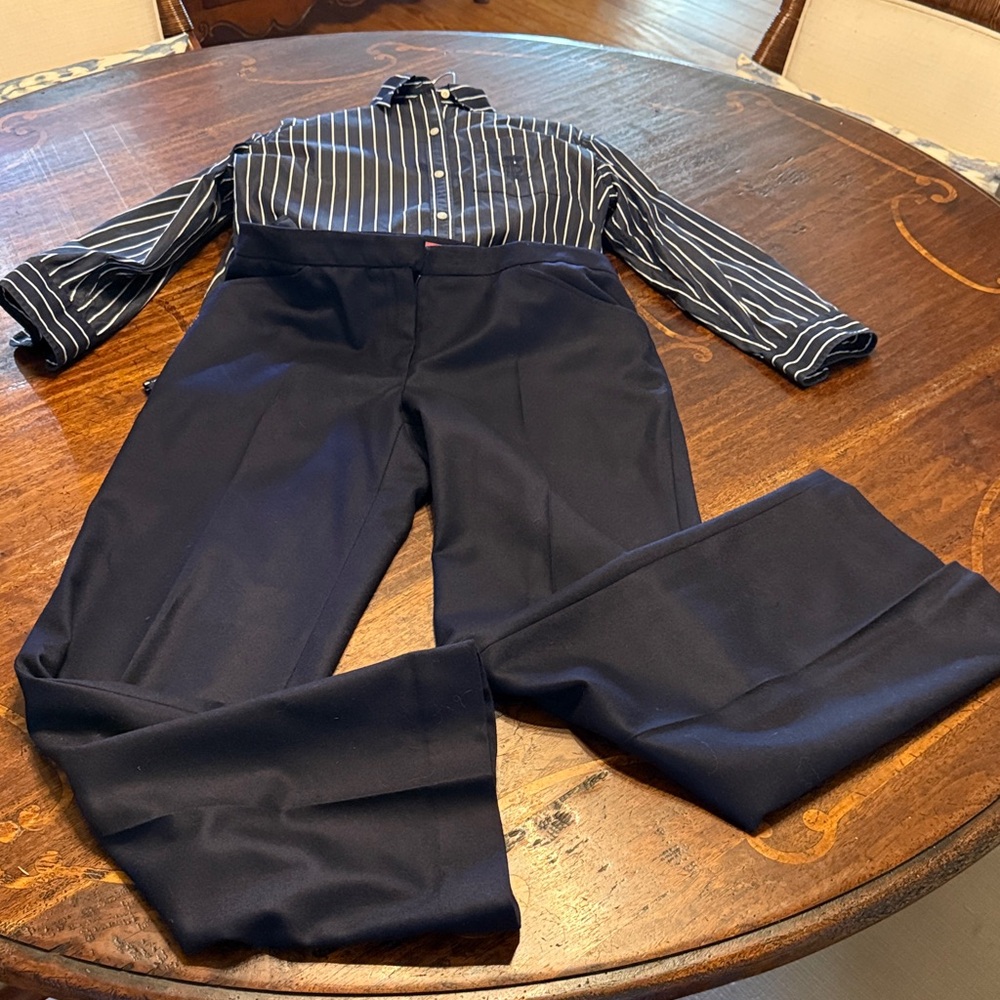 Jaeger women’s Navy Dress 100% Wool Pants size 10 EUC- like New - Picture 9 of 9
